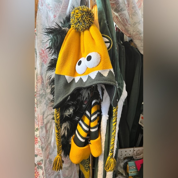 NWT! ‘47 Youth Packers Hat Googly Eyes Face Ear Flaps & Tassles - Picture 2 of 7